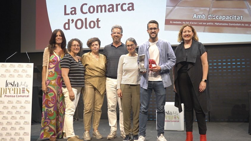 Flaixos | ‘La Comarca d'Olot’, millor portada de l’any en la primera festa Premis Premsa Comarcal