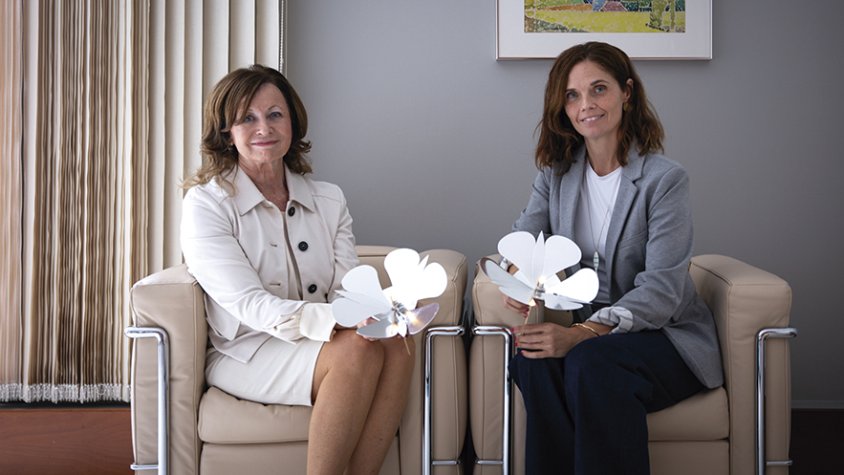 La presidenta de la Fundació Albert Bosch, Anna Bosch (a l'esquerra), i la directora del projecte, Cristina Sanz (a la dreta)