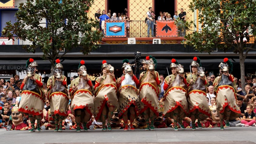 Els cavallets, a la plaça Major