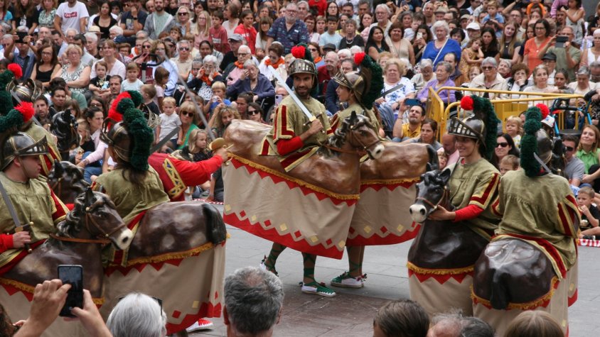 Els cavallets, a la plaça Major