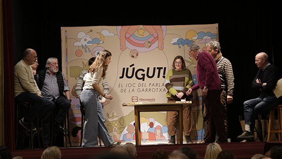El Júgut!, el joc de taula del parlar de la Garrotxa, ja està a la venda.