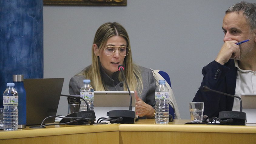 L'Ajuntament d'Olot aprova inicialment un nou marc normatiu que estableix els usos municipals de la IA.